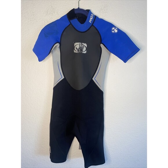 Body Glove Pro surf wetsuit 3 2:1 Spring Suit Youth Juniors 10 Water Short - Picture 1 of 10